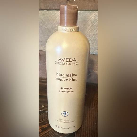 Brand New, Unused AVEDA Blue Malva Shampoo 33.8oz - Picture 1 of 3